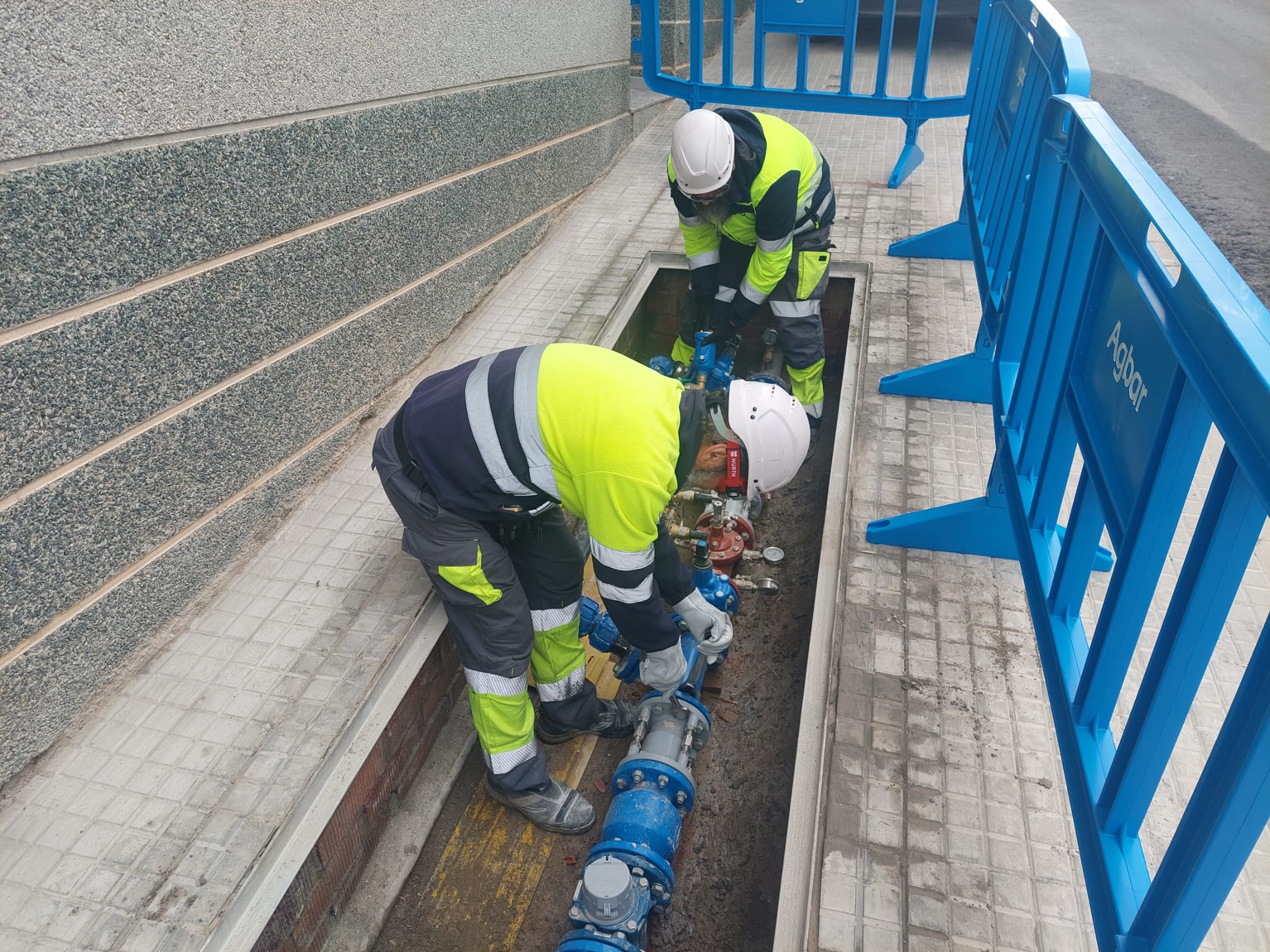 Ir a la noticia Amb l’Ajuntament de Palafolls despleguem dues actuacions estratègiques per a reforçar l’eficiència de la xarxa d’aigua potable del municipi
