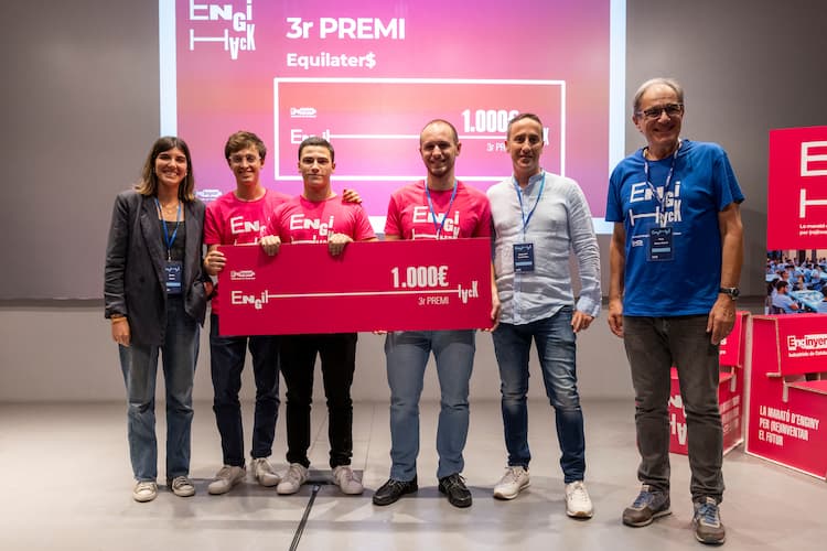 Ir a la noticia Participamos como jurado en el Engihack 2024